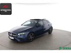 Blau (metallic) Gebraucht 2019 Mercedes A250 AMG Limousine | 24.579 € (Guter Preis)