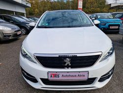 Weiß Gebraucht 2018 Peugeot 308 Active Kombi | 9.200 € (Fairer Preis)