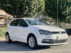 Weiß Gebraucht 2015 VW Polo Kleinwagen | 8.000 € (Guter Preis)