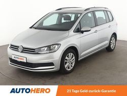 Grau Gebraucht 2019 VW Touran Comfortline Van / Kleinbus | 18.810 € (Guter Preis)