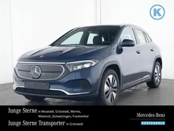Blau Gebraucht 2024 Mercedes EQA300 Electric Art SUV | 37.490 €
