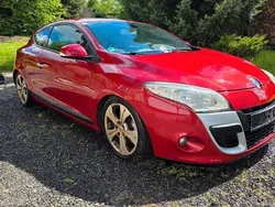 Rot Gebraucht 2009 Renault Mégane Coupé Dynamique Coupé | 3.999 € (Superpreis)