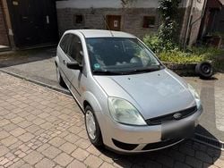Silber Gebraucht 2005 Ford Fiesta Kleinwagen | 1.599 € (Fairer Preis)