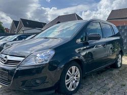 Schwarz Gebraucht 2013 Opel Zafira Family Van / Kleinbus | 3.750 € (Guter Preis)