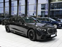 Grau Gebraucht 2023 Mercedes S500 AMG line Limousine | 95.980 € (Superpreis)