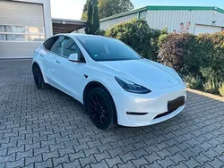 Weiß Gebraucht 2023 Tesla Model Y Long Range AWD SUV | 39.950 € (Etwas zu teuer)
