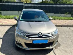 Gelb Gebraucht 2011 Citroën C4 Limousine | 9.000 € (Teuer)