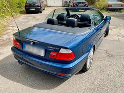 Blau Gebraucht 2004 BMW 330 Cabriolet M Sport Cabrio | 14.000 €