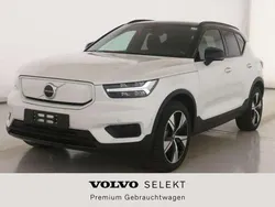 Crystal white pearl Gebraucht 2021 Volvo XC40 Plus SUV | 35.750 € (Fairer Preis)