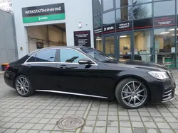 Obsidianschwarz metalliclack Gebraucht 2018 Mercedes S560 AMG line Limousine | 54.800 €