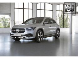 Silber Gebraucht 2022 Mercedes GLA200 Urban SUV | 44.400 €