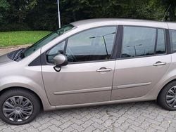 Braun Gebraucht 2010 Renault Modus Van / Kleinbus | 2.950 €