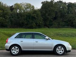 Silber Gebraucht 2001 Audi A3 Ambiente Kleinwagen | 2.699 € (Etwas zu teuer)