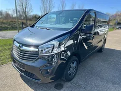 Schwarz Gebraucht 2016 Opel Vivaro Van | 19.999 € (Teuer)