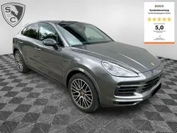 Grau Gebraucht 2020 Porsche Cayenne SUV | 58.499 € (Fairer Preis)