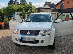 Weiß Gebraucht 2008 Suzuki Vitara SUV | 5.500 €