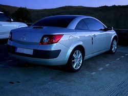 Grau Gebraucht 2005 Renault Mégane Cabriolet Exception Cabrio | 2.299 € (Fairer Preis)