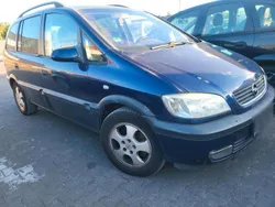Blau Gebraucht 2002 Opel Zafira Van / Kleinbus | 1.350 € (Fairer Preis)