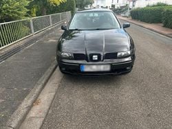 Schwarz Gebraucht 2003 Seat Leon Kleinwagen | 450 € (Superpreis)