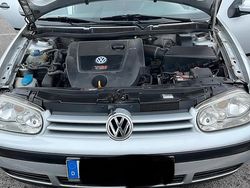 Grau Gebraucht 2002 VW Golf IV Limousine | 2.450 € (Fairer Preis)