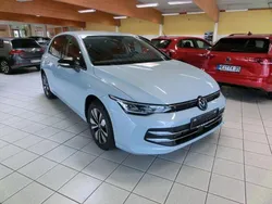 Blau Gebraucht 2024 VW Golf VIII Goal Limousine | 27.990 € (Fairer Preis)