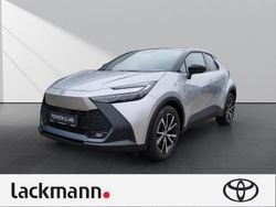 Silver metallic (1l0)/ black ( Gebraucht 2024 Toyota C-HR Team SUV | 32.990 € (Guter Preis)