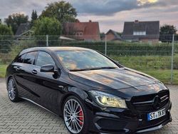 Schwarz Gebraucht 2015 Mercedes CLA45 AMG Shooting Brake AMG Kombi | 28.000 € (Teuer)