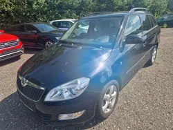 Schwarz Gebraucht 2011 Skoda Fabia Family Kombi | 2.900 € (Superpreis)