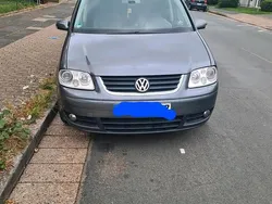 Silber Gebraucht 2006 VW Touran Van / Kleinbus | 3.500 € (Etwas zu teuer)