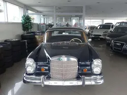 Blau Gebraucht 1965 Mercedes 220 Limousine | 6.990 €