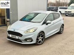 Weiß Gebraucht 2021 Ford Fiesta ST Limousine | 16.444 € (Fairer Preis)