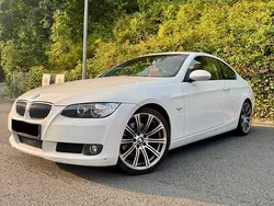 Weiß Gebraucht 2007 BMW 325 Coupé | 9.500 €