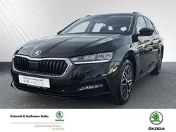 Blackmagic perleffekt (schwarz) met. Gebraucht 2021 Skoda Octavia Clever Kombi | 19.980 € (Fairer Preis)