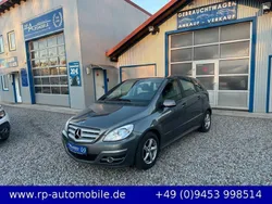 Grau Gebraucht 2011 Mercedes B180 Van / Kleinbus | 6.300 € (Fairer Preis)