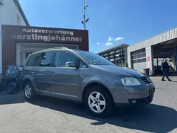 Grau Gebraucht 2003 VW Touran Highline Van / Kleinbus | 990 € (Guter Preis)