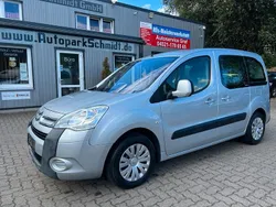 Grau Gebraucht 2010 Citroën Berlingo Van / Kleinbus | 4.999 € (Guter Preis)