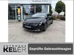 Mysticschwarz mica Gebraucht 2023 Toyota Corolla Team Kombi | 28.960 € (Etwas zu teuer)