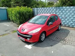 Rot Gebraucht 2009 Peugeot 207 Urban Move Limousine | 2.250 € (Fairer Preis)