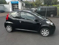 Schwarz Gebraucht 2009 Peugeot 107 Kleinwagen | 2.900 € (Fairer Preis)