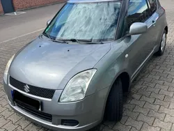 Silber Gebraucht 2007 Suzuki Swift Club Limousine | 2.700 € (Fairer Preis)