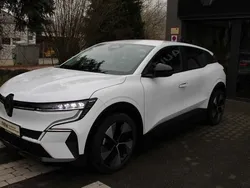 Weiss Gebraucht 2022 Renault Mégane Limousine | 25.881 € (Fairer Preis)