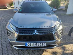 Grau Gebraucht 2021 Mitsubishi Eclipse Cross Plus SUV | 18.900 € (Fairer Preis)