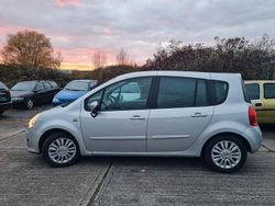 Grau Gebraucht 2011 Renault Grand Modus Van / Kleinbus | 4.400 € (Fairer Preis)