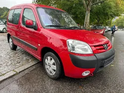 Rot Gebraucht 2006 Peugeot Partner Premium Van / Kleinbus | 2.500 €