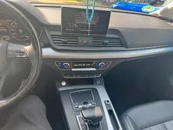 Blau Gebraucht 2017 Audi Q5 SUV | 22.000 € (Guter Preis)