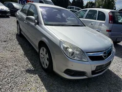 Silber Gebraucht 2005 Opel Vectra Limousine | 2.500 € (Etwas zu teuer)