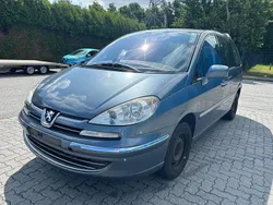 Grau Gebraucht 2008 Peugeot 807 Tendance Van / Kleinbus | 2.490 € (Fairer Preis)