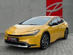Gelb Neu 2024 Toyota Prius Executive Kleinwagen | 45.760 € (Etwas zu teuer)