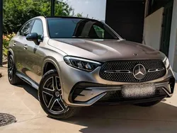 Beige Gebraucht 2024 Mercedes GLC300e AMG line SUV | 60.290 € (Fairer Preis)