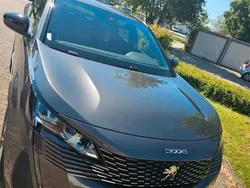 Grau Gebraucht 2024 Peugeot 3008 Allure SUV | 24.999 € (Fairer Preis)